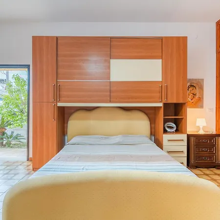 Andreina Apartment *